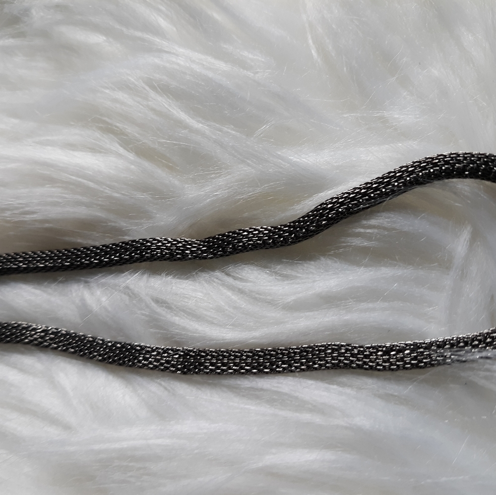 Necklace - Picture 2 of 8